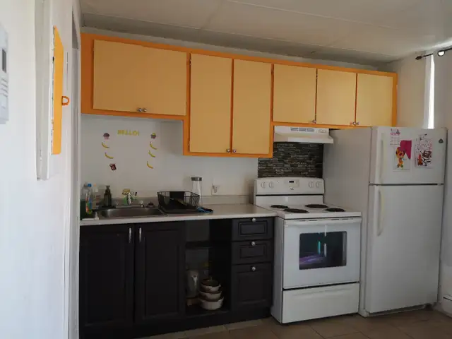 3.5-room apartment, near Jolicoeur/Monk subway/metro station, $1,050/month