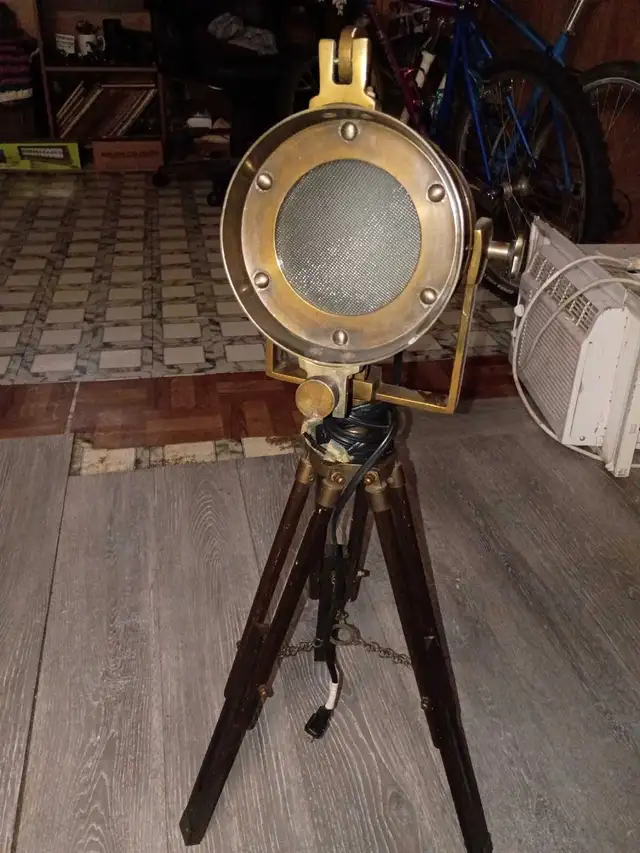 brass light stand meant shape for sale 