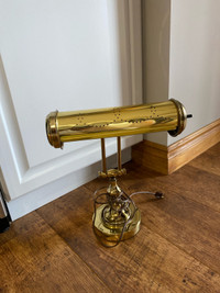 Brass adjustable lamp