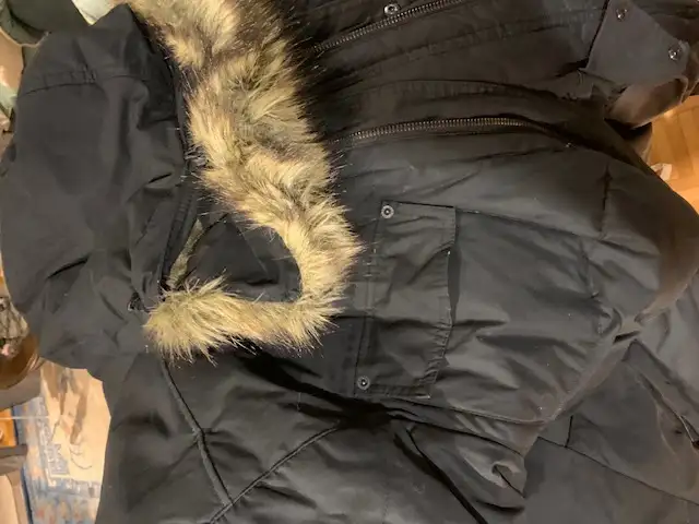 Winter jacket in Men's in Laval / North Shore - Image 5