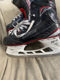 Used Bauer X500 skates 