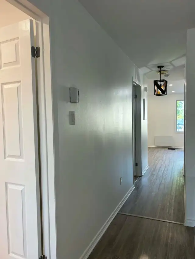 Fully Renovated 4½ | Private Backyard & Garage in Long Term Rentals in City of Montréal - Image 11