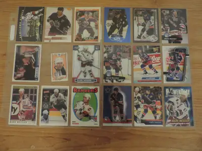 Mark Messier Hockey Cards - 65 Total $10 for everything in picture Message with any questions Check...