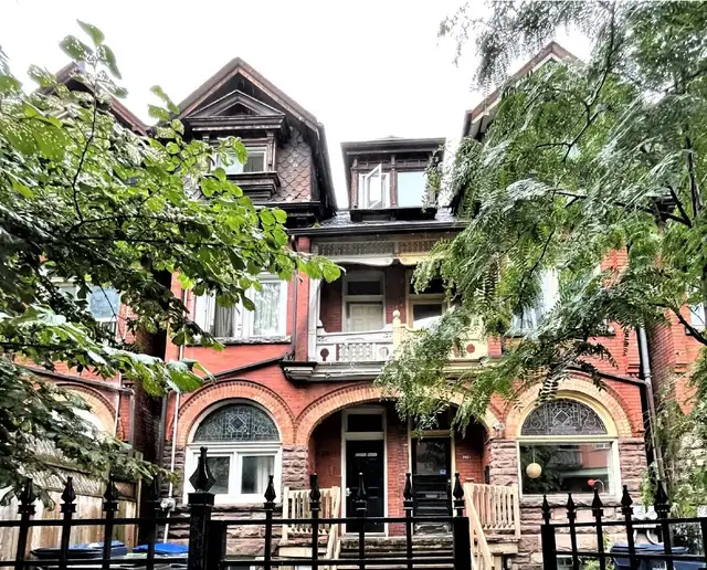 Downtown Toronto Room for Rent - All inclusive