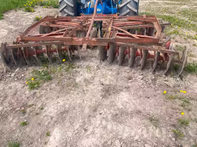 Massey Ferguson 10 ft 3 point disk . Located Fraser lake area