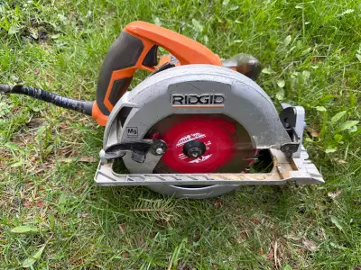 RIDGID Corded 7-1/4-inch CircularSaw, View more