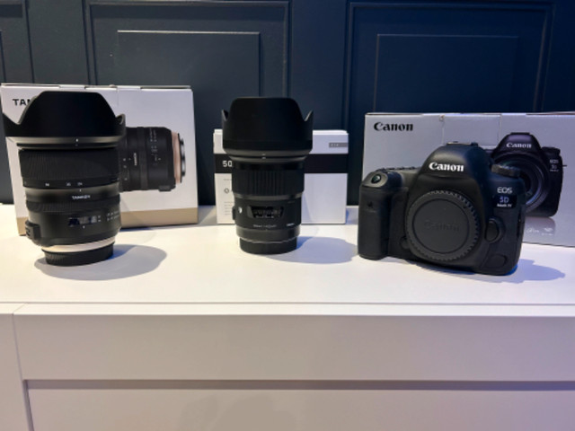 Caméra Canon EOS 5D Mark IV sigma tamron kit studio à vendre dans Appareils photo et caméras  à Ville de Québec - Image 2