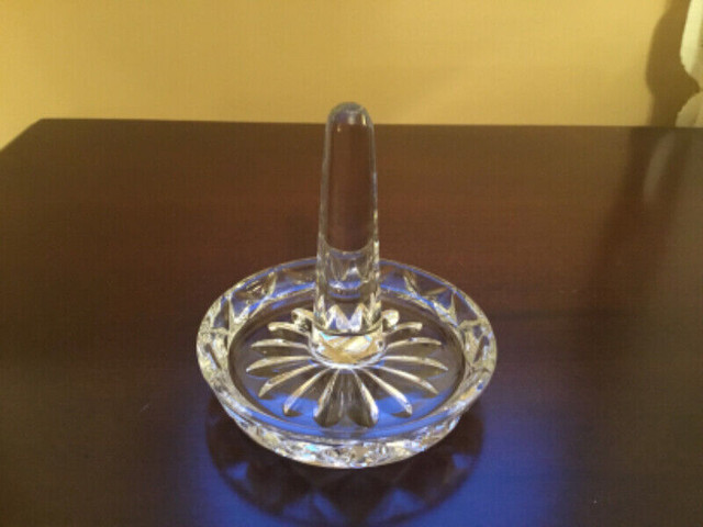 CRYSTAL RING HOLDER in Other in Mississauga / Peel Region