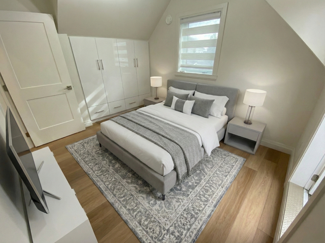 Elegant Laneway Home for Rent in Long Term Rentals in Vancouver - Image 12