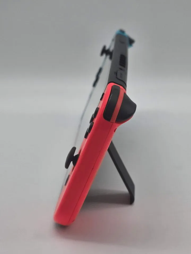 Nintendo Switch Console in Nintendo Switch in City of Toronto - Image 4