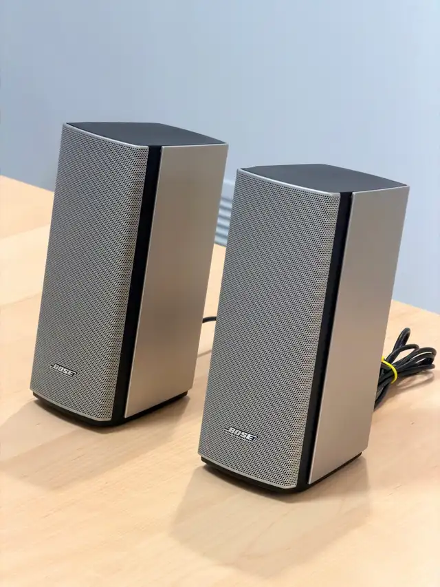 Bose companion 20 Computer Speaker in General Electronics in Burnaby/New Westminster - Image 4