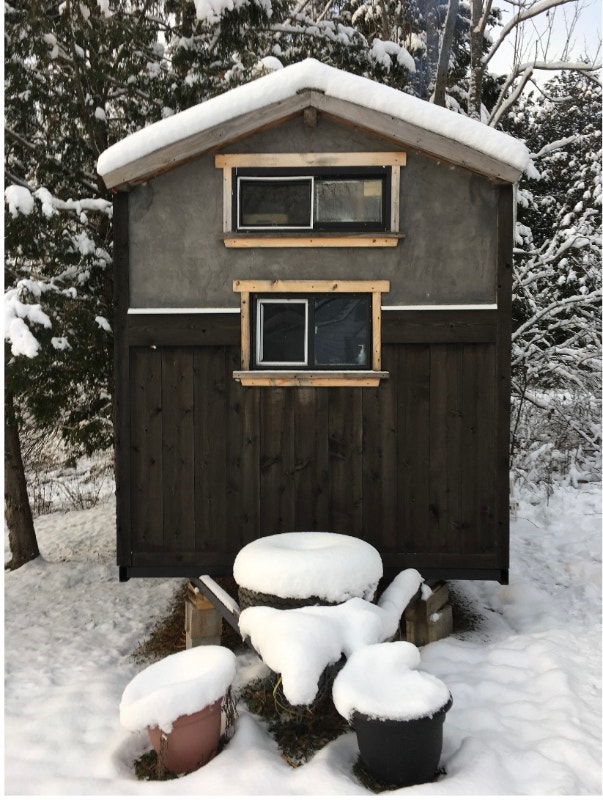 Tiny home 8x20on trailer bed Japanese style unique features Houses