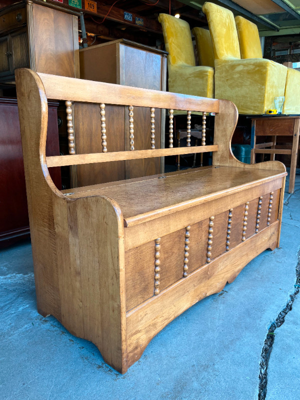 Solid Wood Storage Bench in Chairs & Recliners in Peterborough - Image 2
