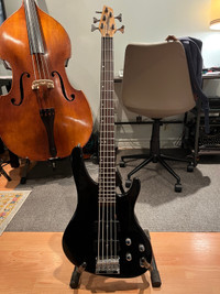 Washburn Bantam 5 string bass designed by Grover Jackson