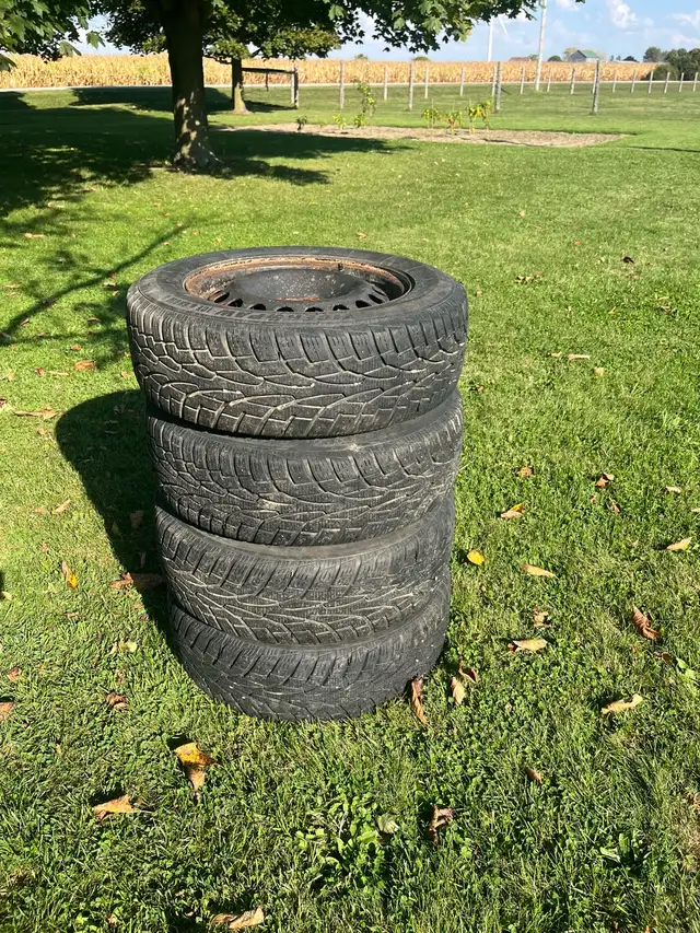 Winter and Summer Chevy Cruze tires in Tires & Rims in Grand Bend - Image 9