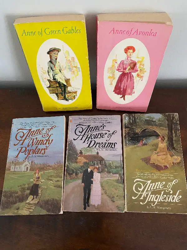 MUST READ CLASSIC BOOKS in Fiction in Oakville / Halton Region - Image 6