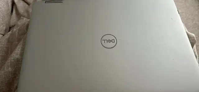 Dell inspiron 2in1 in Laptops in Edmonton - Image 3