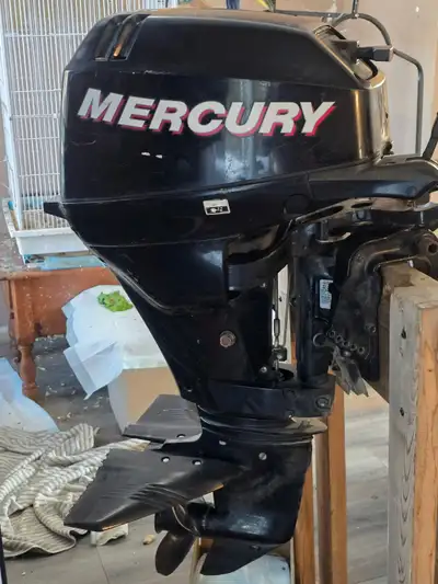 2006 15HP Mercury 4 stroke boat motor. No gas tank. Text or call only please; no emails.