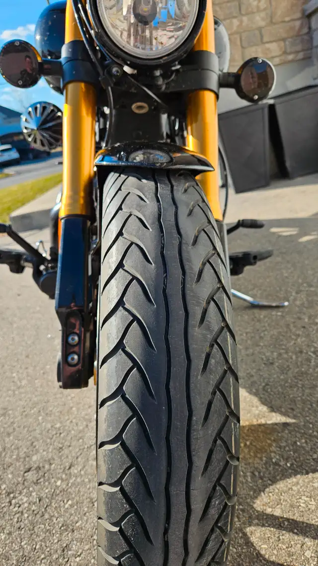 Yamaha Roadstar Warrior 2010 in Touring in West Island - Image 11