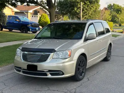 Here I have my Chrysler town&country Very good car start and drive as it should no issues at all ver...