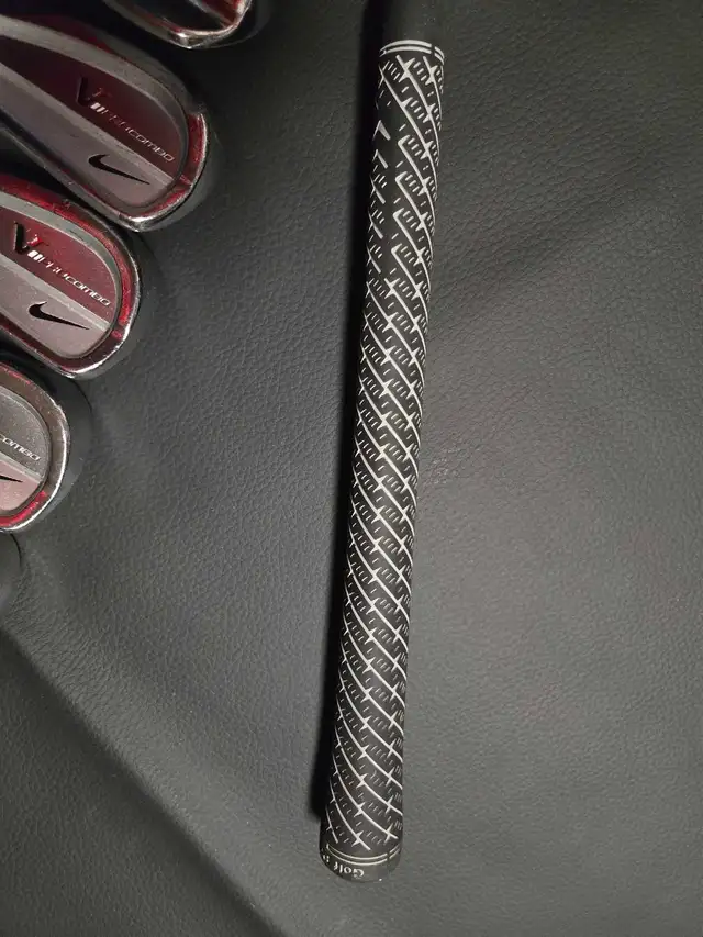 left handed Nike irons for sale or trade  in Golf in St. Catharines - Image 7