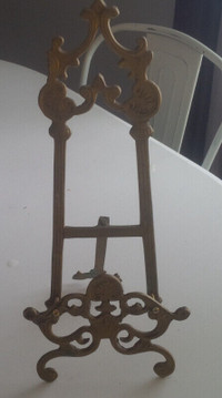 Beautiful Brass Table Easel, 16.5" Tall, 7" Wide