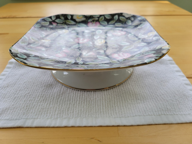 Porcelain Cake Stand, Square, Japan in Kitchen & Dining Wares in Napanee