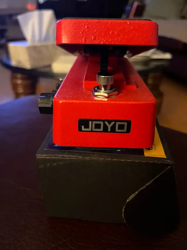 Joyo all metal Wah/Volume Pedal with toe switch & Power adapter in Amps & Pedals in Markham / York Region - Image 5
