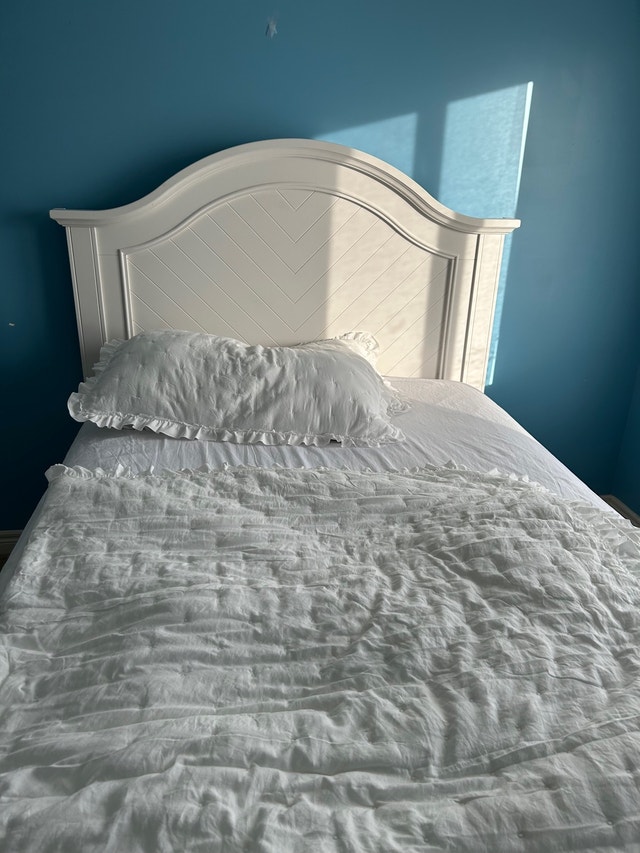 Room for rent near Guelph University family environment Room Rentals & Roommates Guelph Kijiji