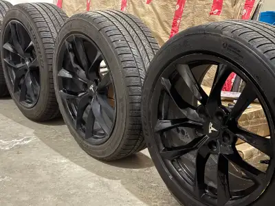 For sale is a set of used RTX Spider wheels paired with 235/45/ZR18 Michelin Pilot Sport A/S 4 tires...