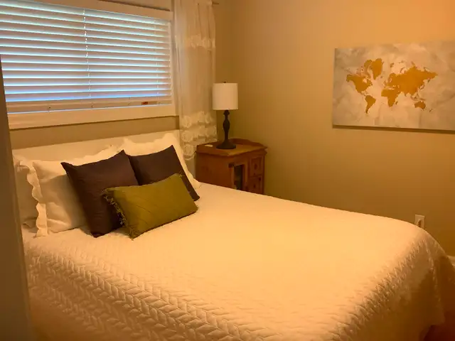 Dec 1/25-Mar 31/26 furnished townhouse ELORA63849107497859124