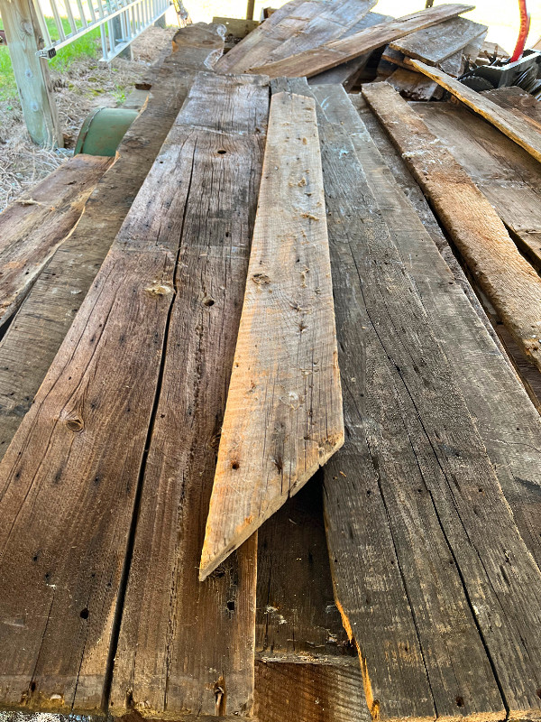 Barn board roof boards $3.50 per foot for whole lot in Other in Peterborough - Image 2