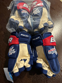 BRAND NEW GT Caps Hockey Gloves 