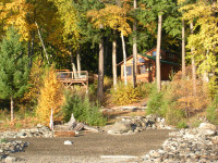 Kootenai Hideaway Lakefront Vacation Cabin - Kaslo