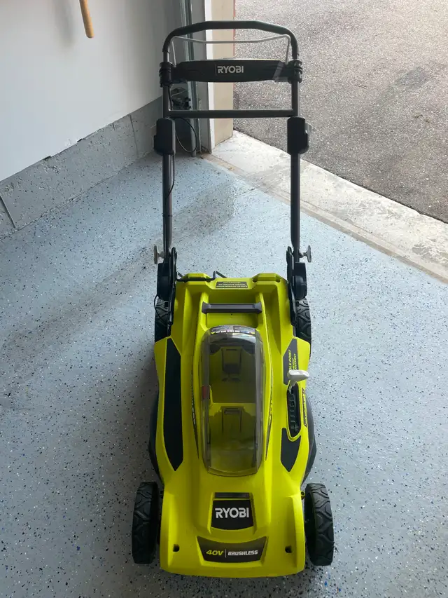 [EXCELLENT COND] RYOBI 40V HP Brushless 20'' Cordless Lawn Mower in Lawnmowers & Leaf Blowers in Oakville / Halton Region - Image 3