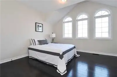 Oshawa/Bowmanville Room Rentals