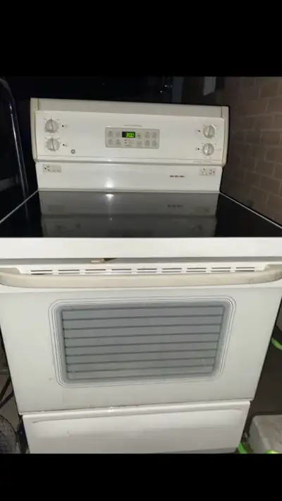 GE Electric Range, View more