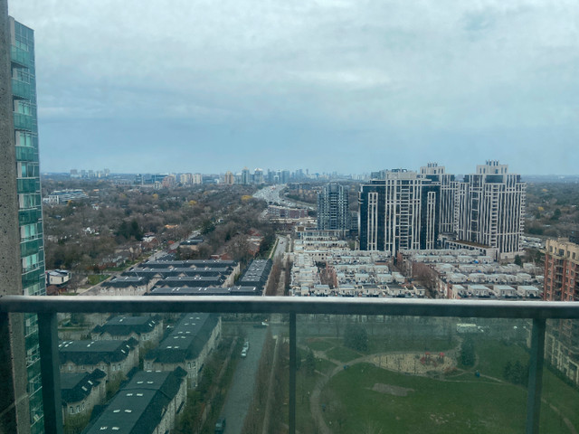 1 Bedroom Condo in prime location ( All-Utilities Included ) in Long Term Rentals in City of Toronto - Image 2