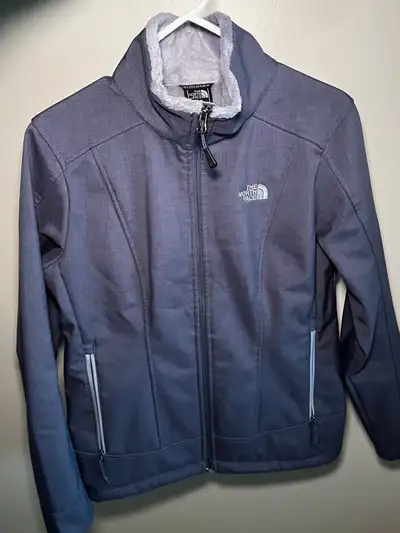The North face jacket Women’s Size M
