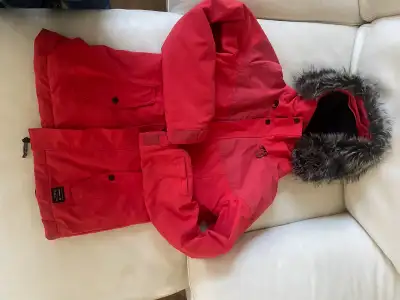 Excellent état Taille S Parfait pour le ski et sports d’hiver Poches avec zip Zip aération sous les...