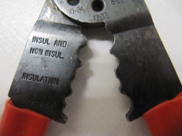 Gray Model B121 Heavy Duty Mechanic Wire Strippers Circ 1970-80s in Hand Tools in Mississauga / Peel Region - Image 4