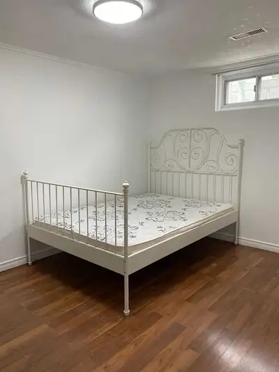 Two Single occupancy rooms in a Basement available from Feb 1st Ideal for single Employed Individual...