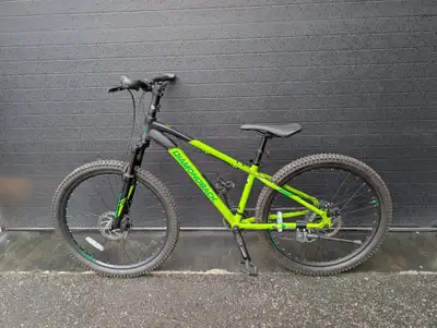 Diamondback 26" Youth / Small Adult Mountain Bike w Disc Brakes, View more