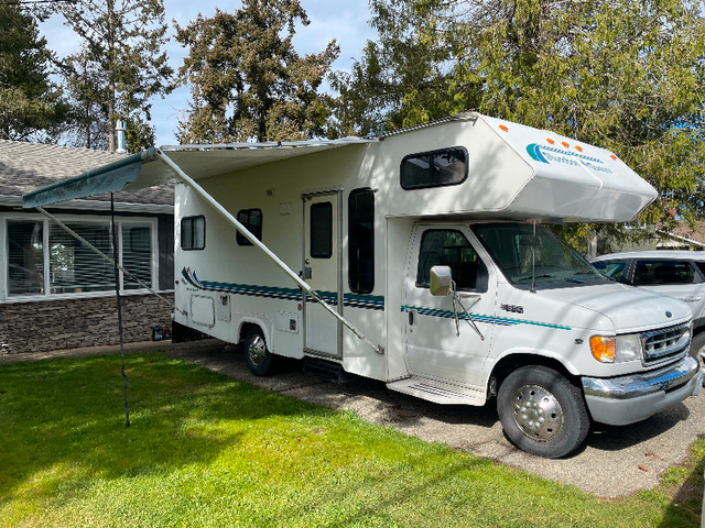 1999 Slumber Queen (Ford E350 Super Duty) in RVs & Motorhomes in Campbell River