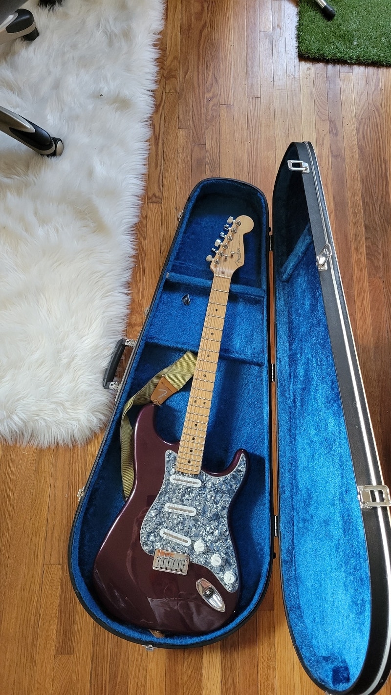 1999 Fender American Standard Hardtail Stratocaster Guitars