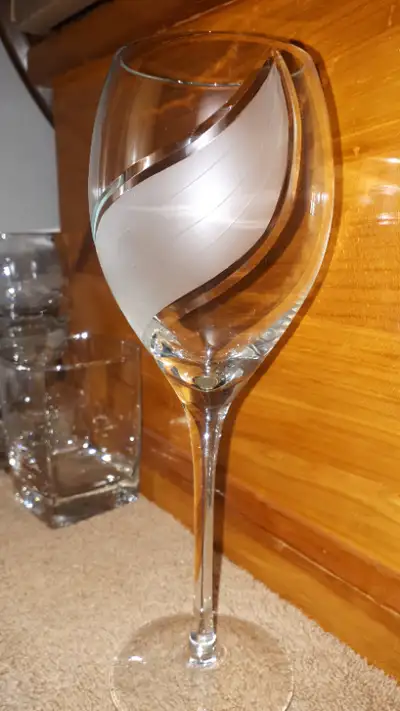 2 Crystal Wine Glasses, View more