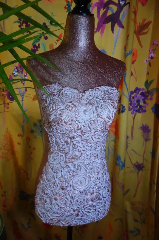 Artistic Display Mannequin in Jewellery & Watches in Edmonton - Image 7