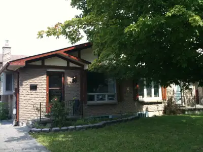 DESCRIPTION Spacious and fully updated basement apartment available at 30 Nottingham Street, Thorold...