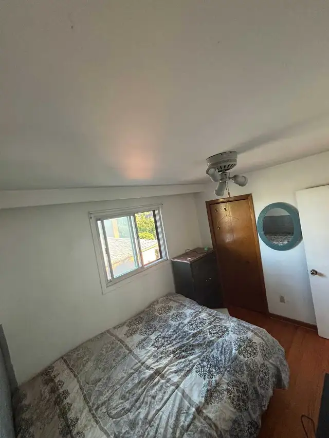 Room for rent next to bus stop & near york  university in Room Rentals & Roommates in City of Toronto - Image 2