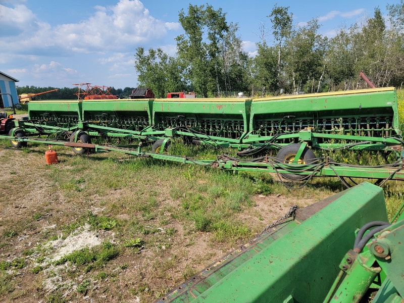 9350 hoe drill Farming Equipment Grande Prairie Kijiji